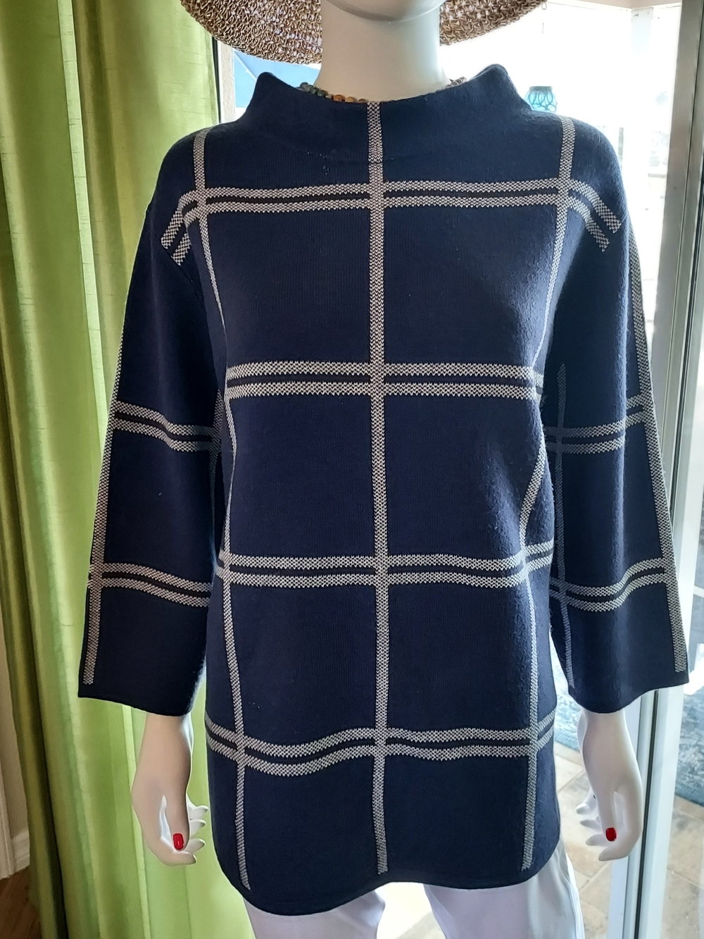 NorthStyle Navy and White Knit Tunic Length Sweater. Sz. 2X